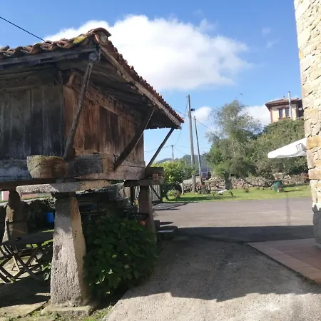 Gospodarstwo wiejskie Casa Barreta Villaviciosa (Asturias)